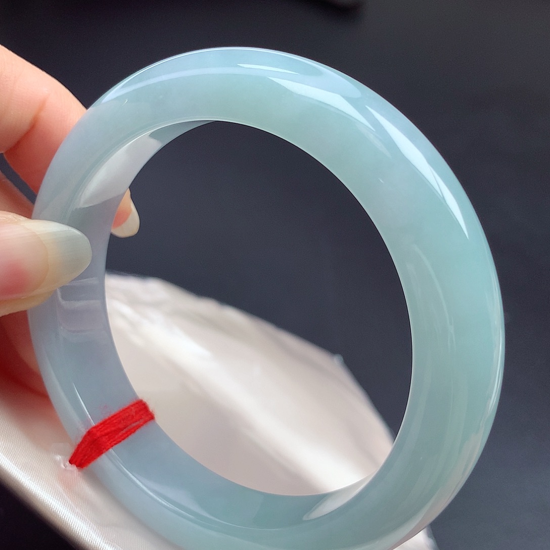 翡翠未镶嵌手镯57圈口