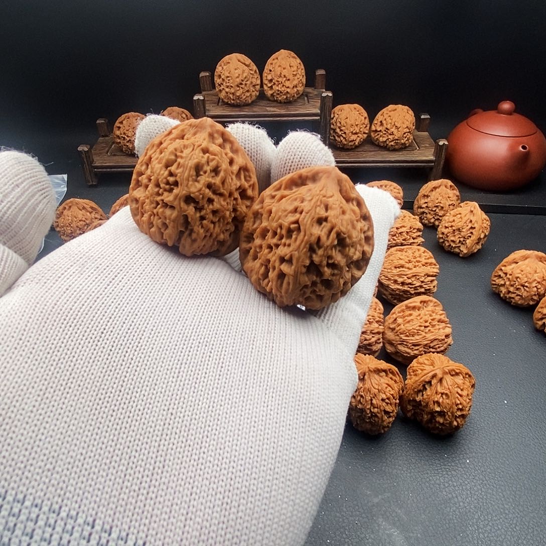 文玩核桃吊坠8三角36