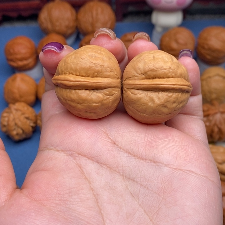 文玩核桃把件小海豚