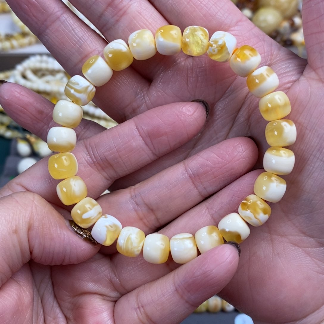 琥珀裸石未镶嵌金瓷白老型手串9×8