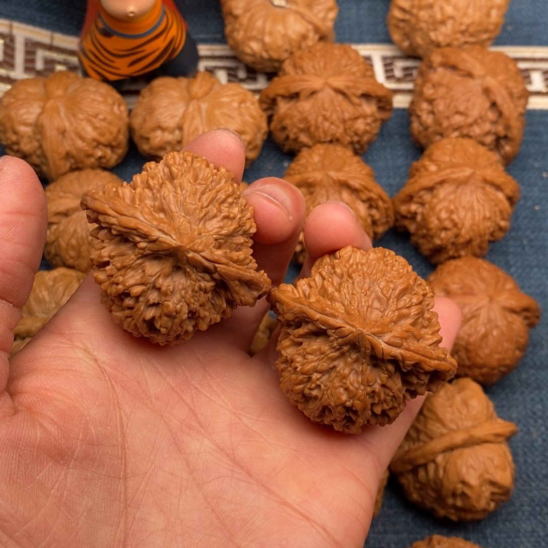 文玩核桃把件43全品满天星