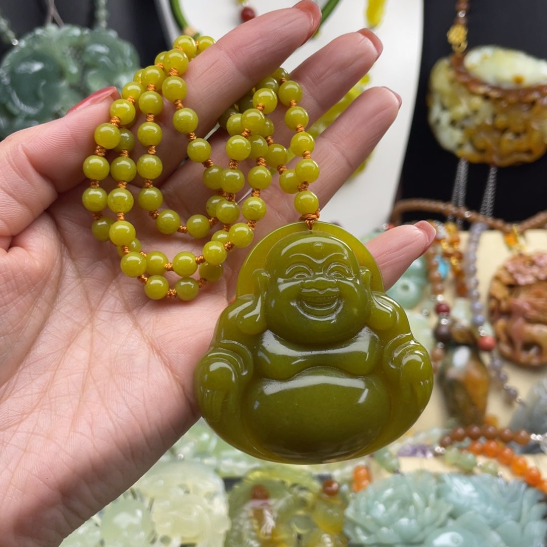 未镶嵌蛇纹石玉颈饰