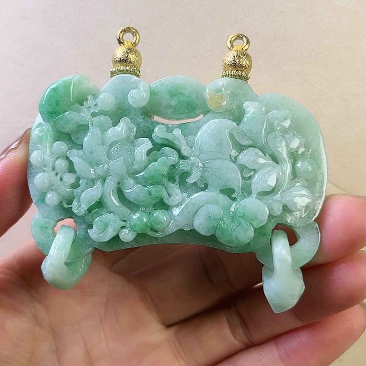 【闪购商品】翡翠颈饰未镶嵌挂件