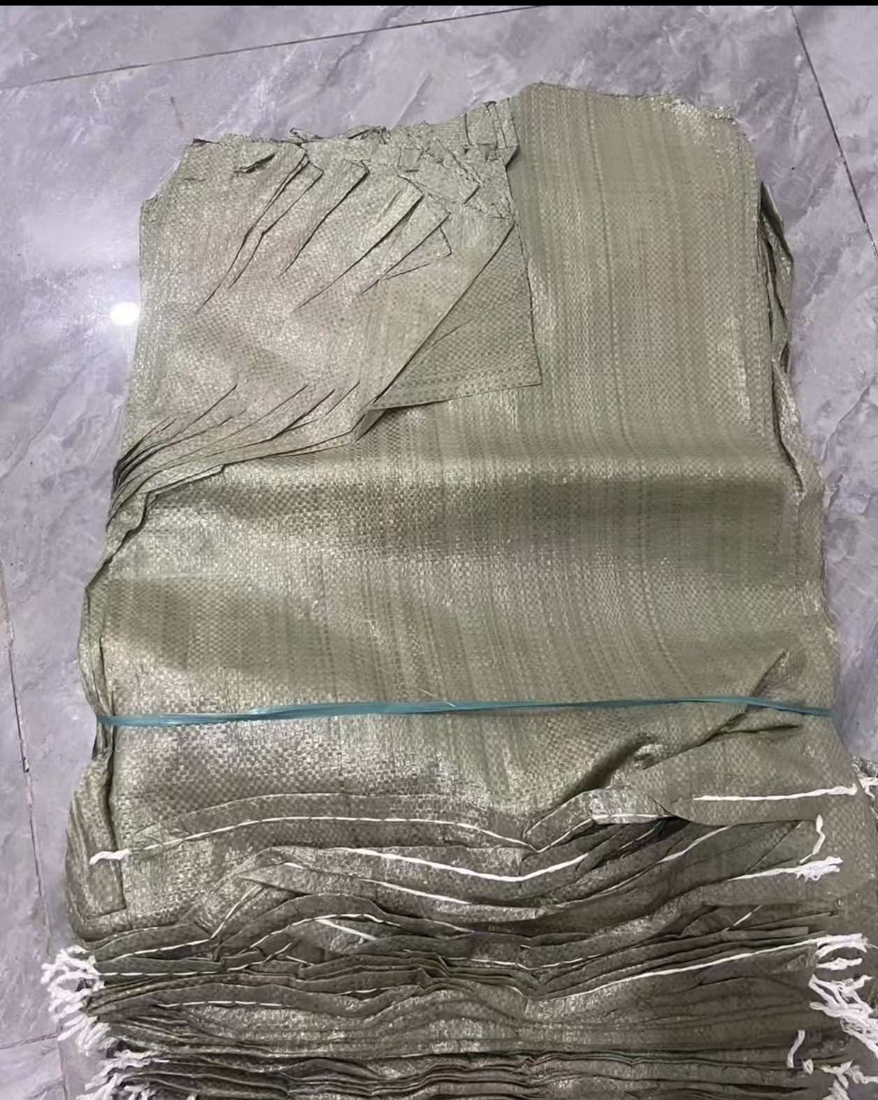 不透明款休闲风可移动收纳箱简易欧若假日风家用