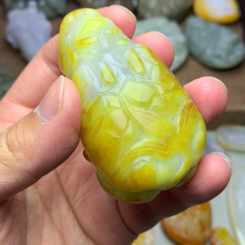 【闪购商品】颈饰未镶嵌和田玉