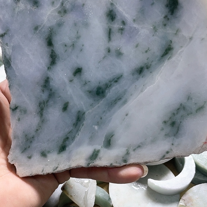 翡翠未镶嵌吊坠(不含链)飞****技