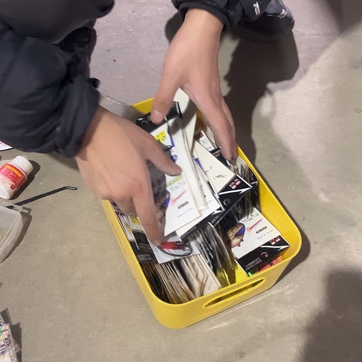 串钩随机发13包只有6单