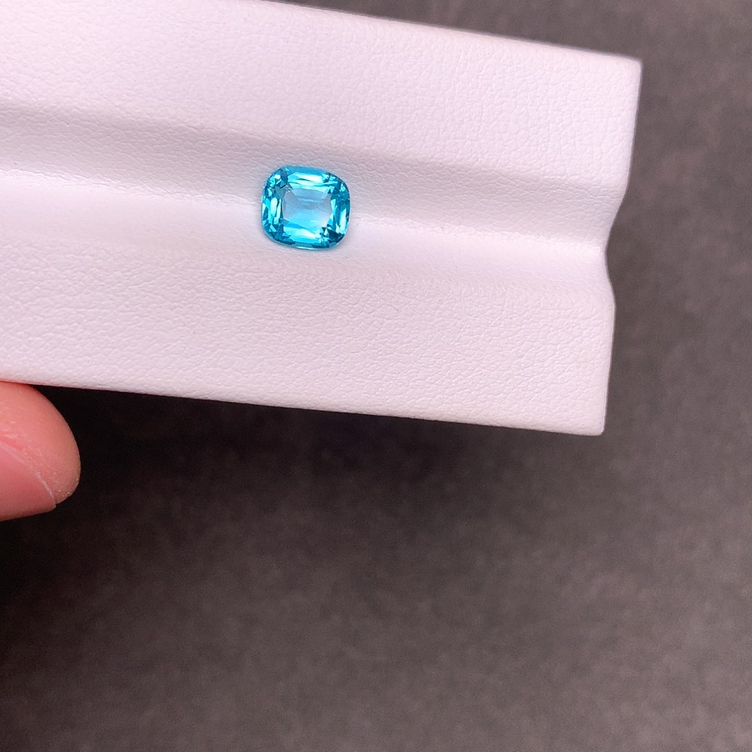 磷灰石裸石未镶嵌1.1