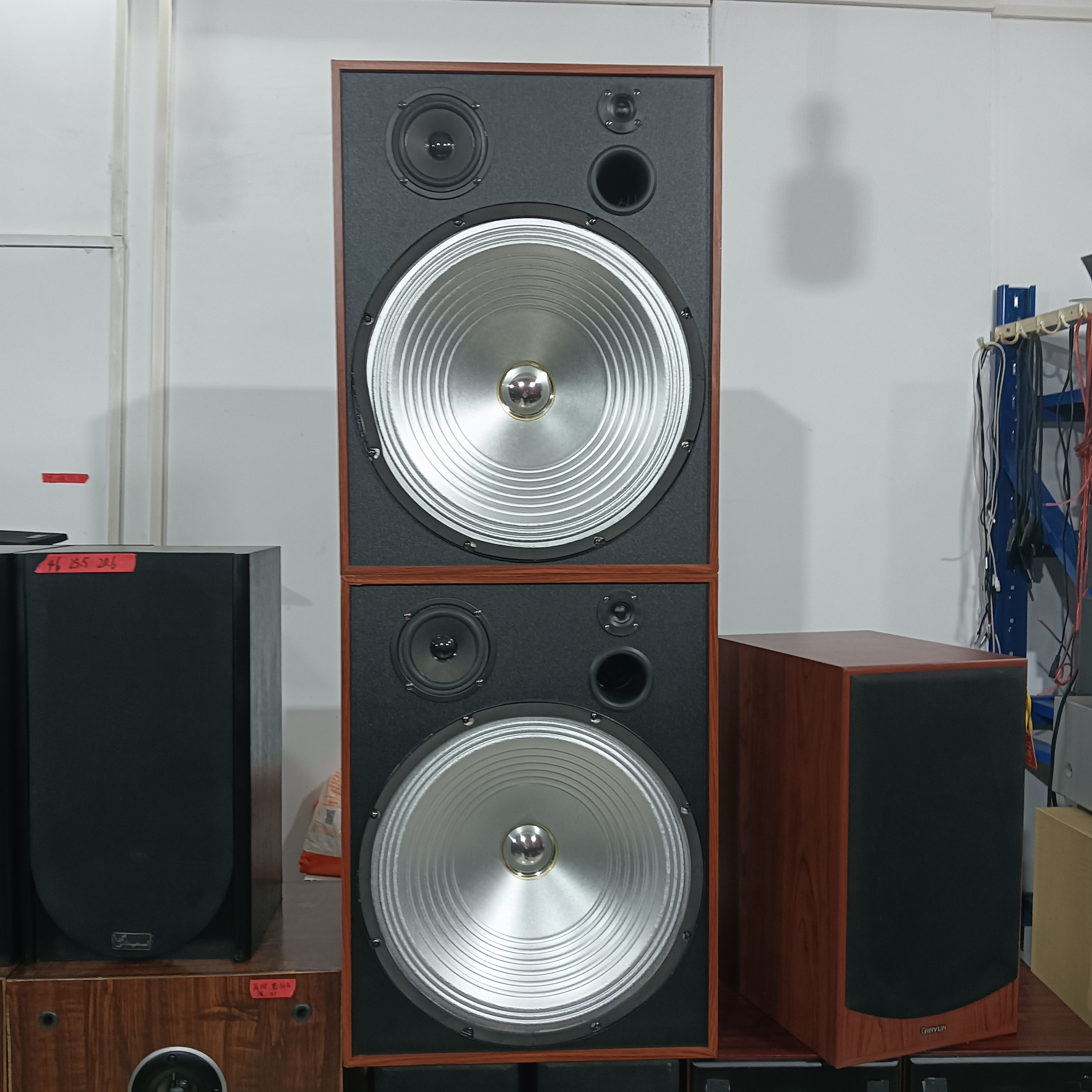 不包邮，音箱一对，无网设计