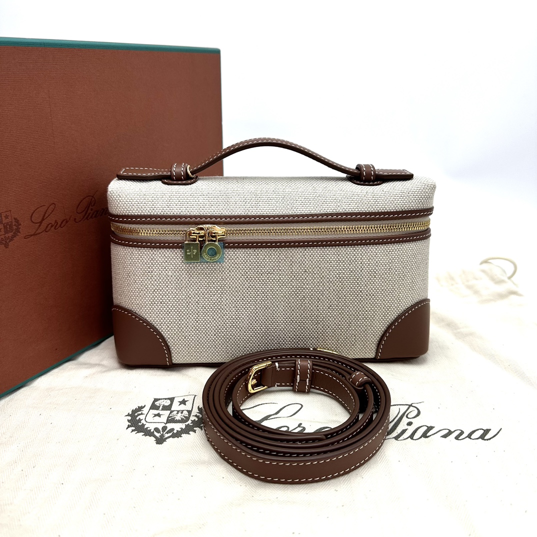 99新 Loro Piana/诺悠翩雅 亚洲VIP限定19拼接帆布斜挎包 22388