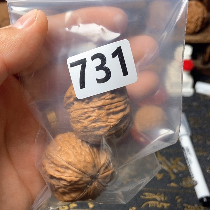 文玩核桃吊坠铁锤