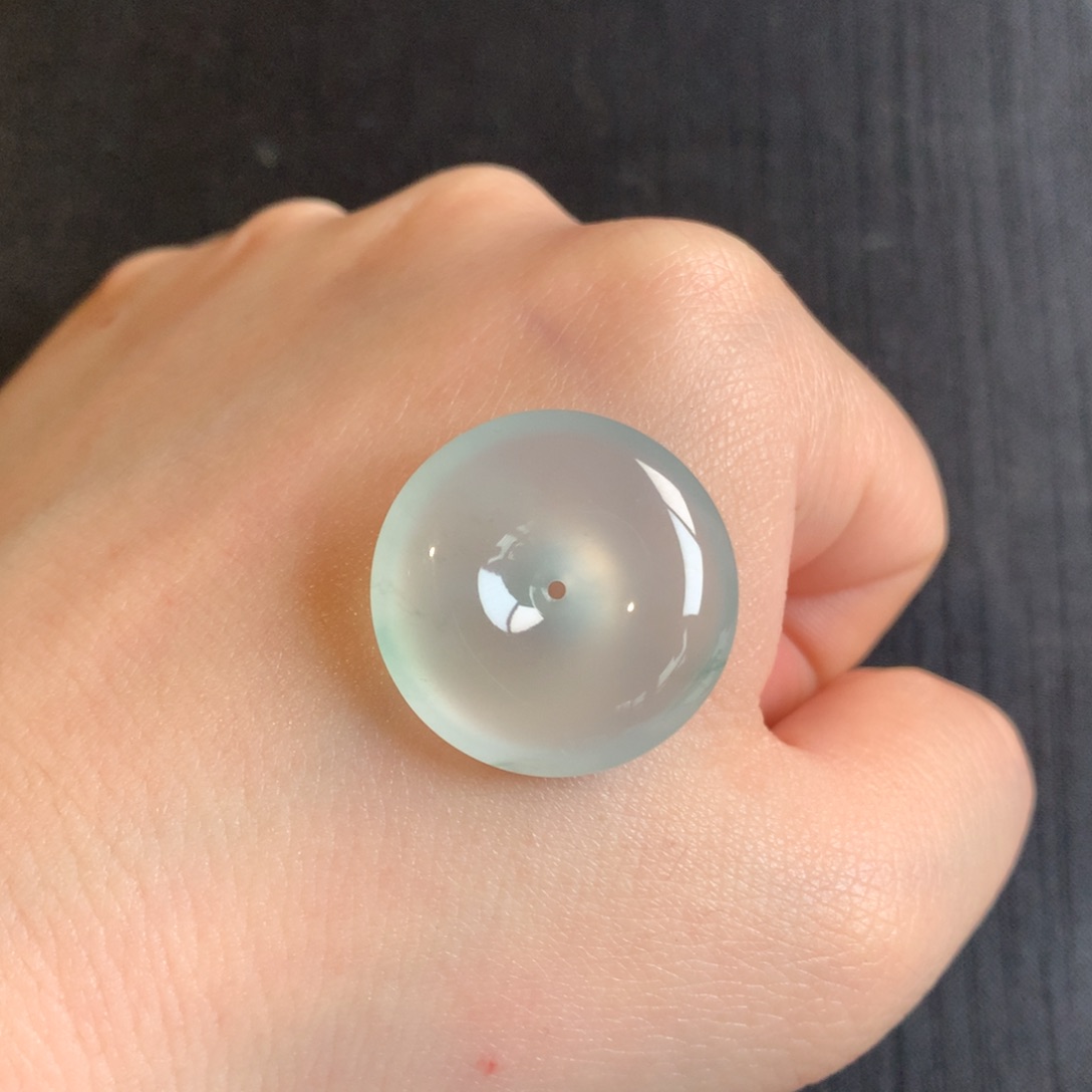 翡翠颈饰未镶嵌天然翡翠