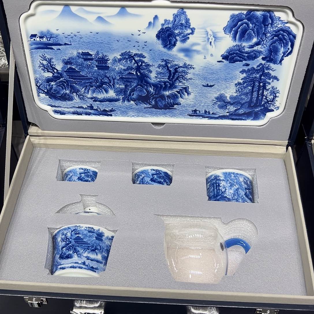 摆件景德镇陶瓷艺术品