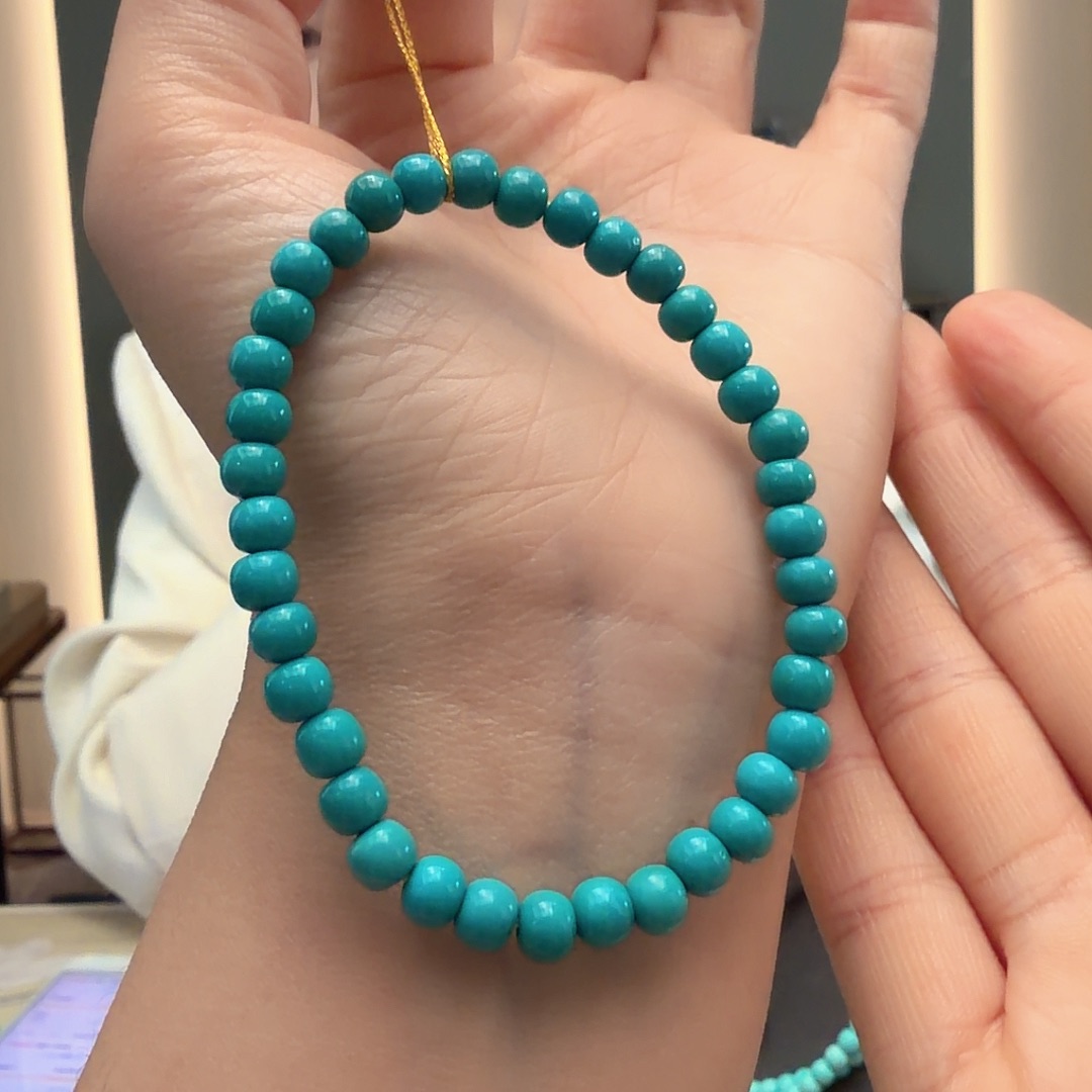 绿松石未镶嵌颈饰