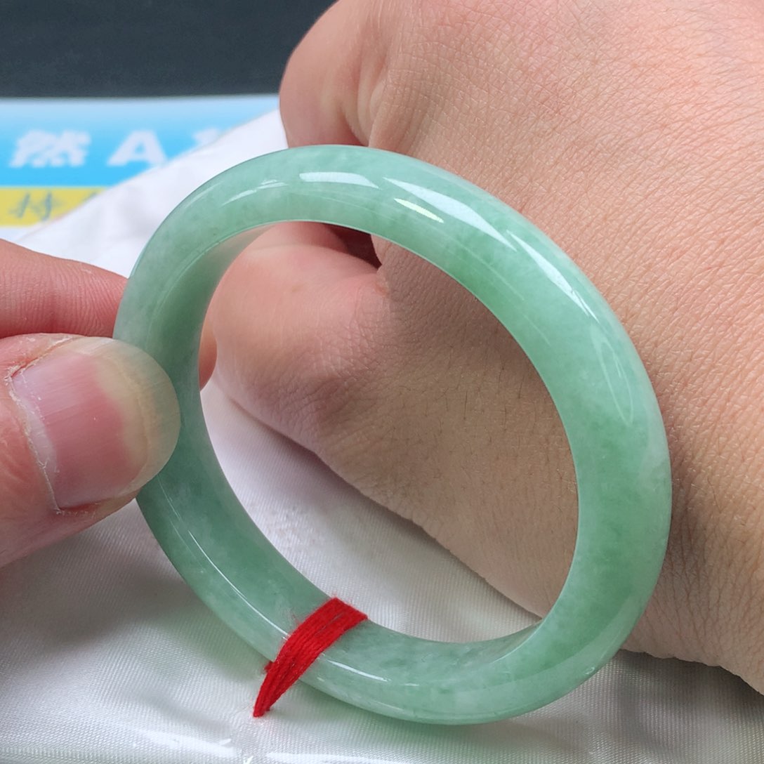 翡翠手镯（贵妃镯）未镶嵌0238号