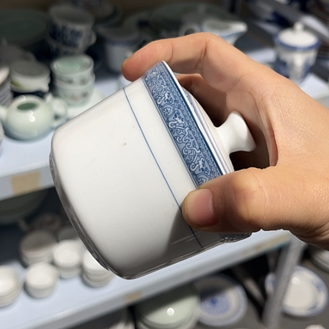 陶瓷炖盅一个陶瓷