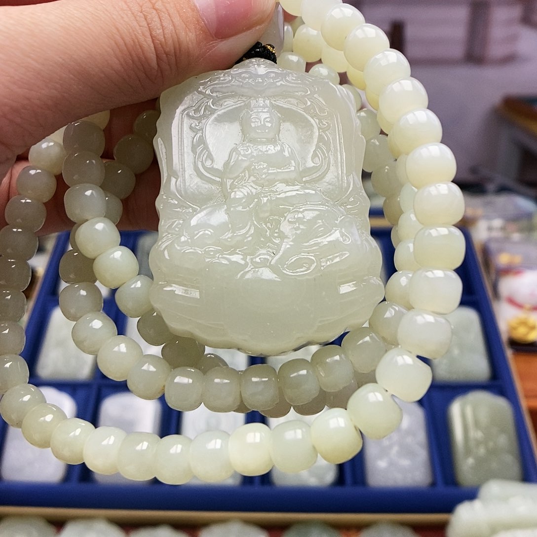 【闪购商品】和田玉颈饰未镶嵌二***哥