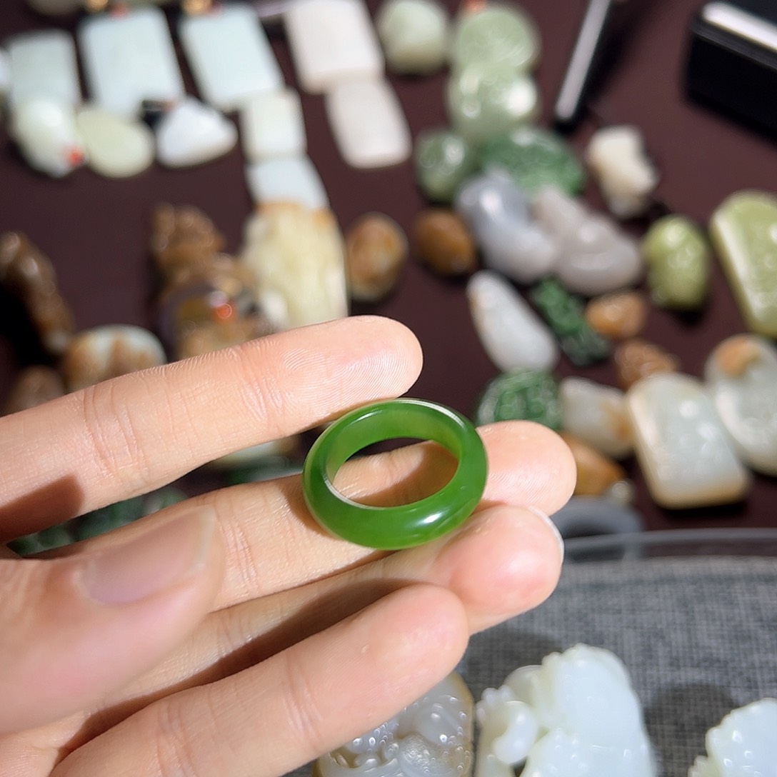 和田玉戒指未镶嵌发*哥