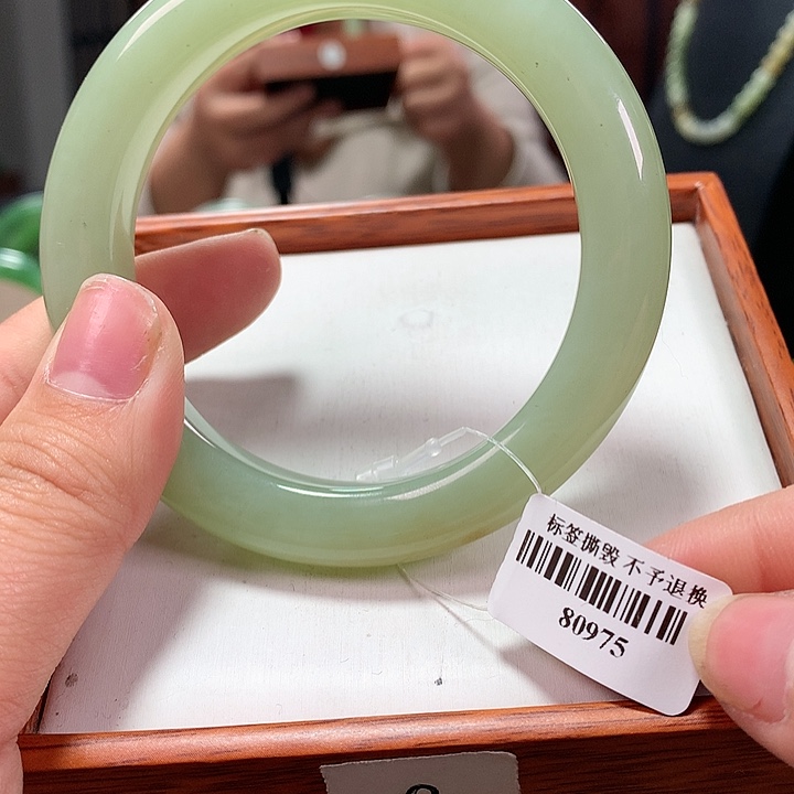 和田玉手镯未镶嵌57