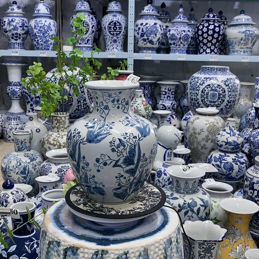 【闪购商品】摆件大肚瓶瓷器……………………