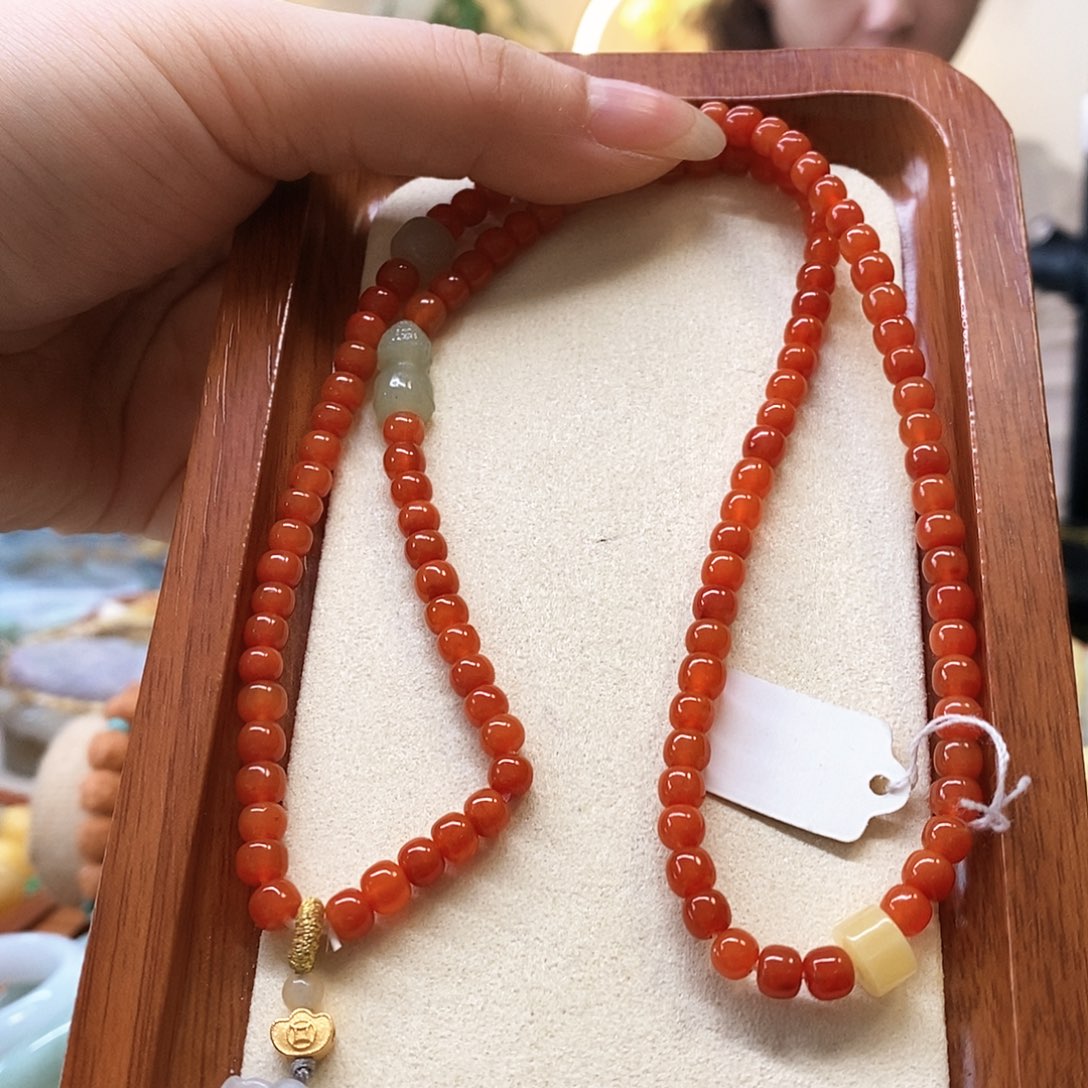 南红玛瑙手链未镶嵌