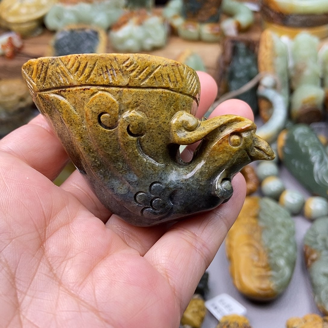 岫岩河磨玉（透闪石质玉）手把未镶嵌