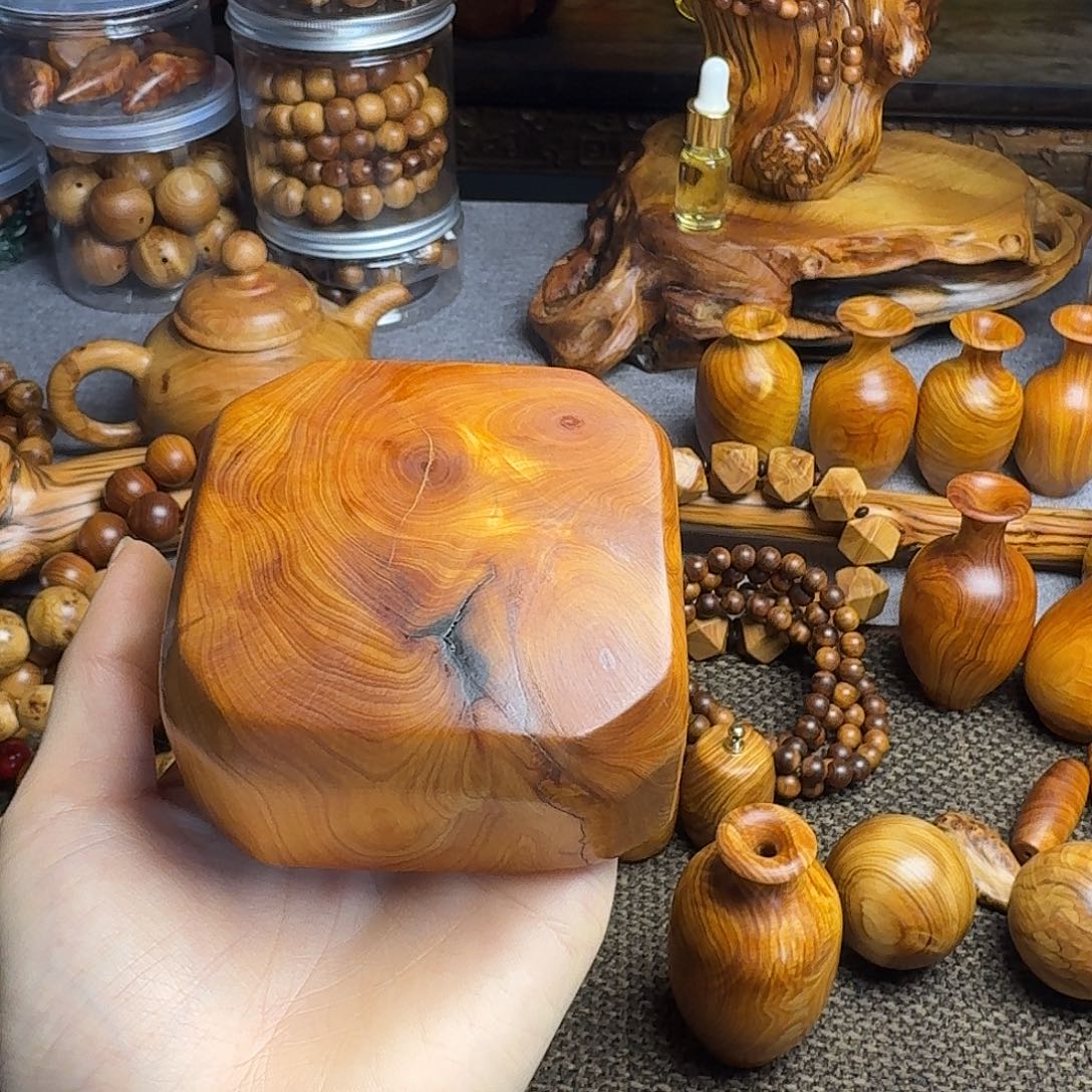 红***世柏木（崖柏）北太行崖柏底座