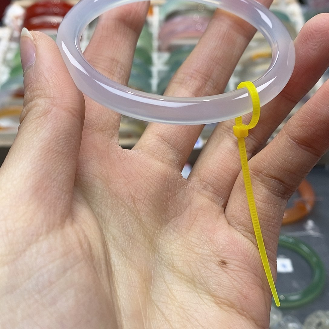 玛瑙/玉髓手镯未镶嵌?**?处理品