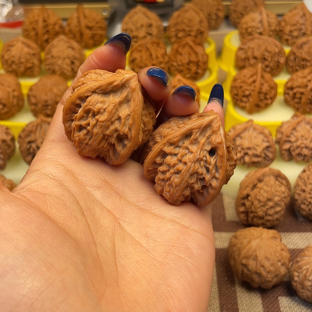 ****_文玩核桃吊坠文山三棱