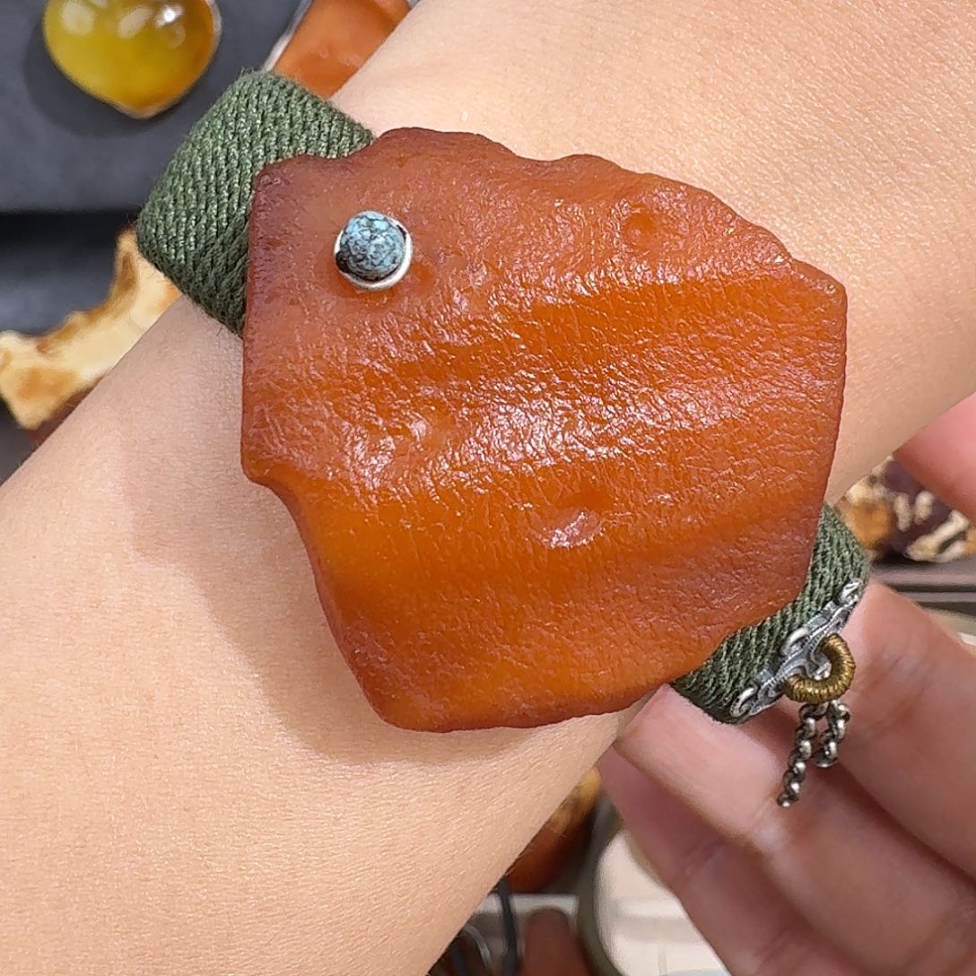 ****红琥珀未镶嵌裸石你