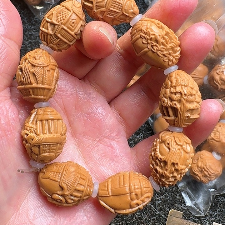 橄榄核吊坠橄榄园林