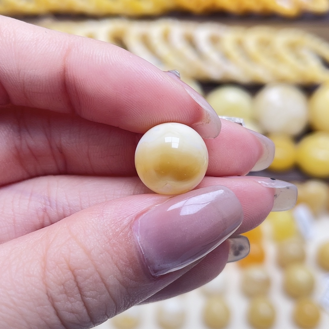 琥珀未镶嵌裸石12.7mm圆珠瑕