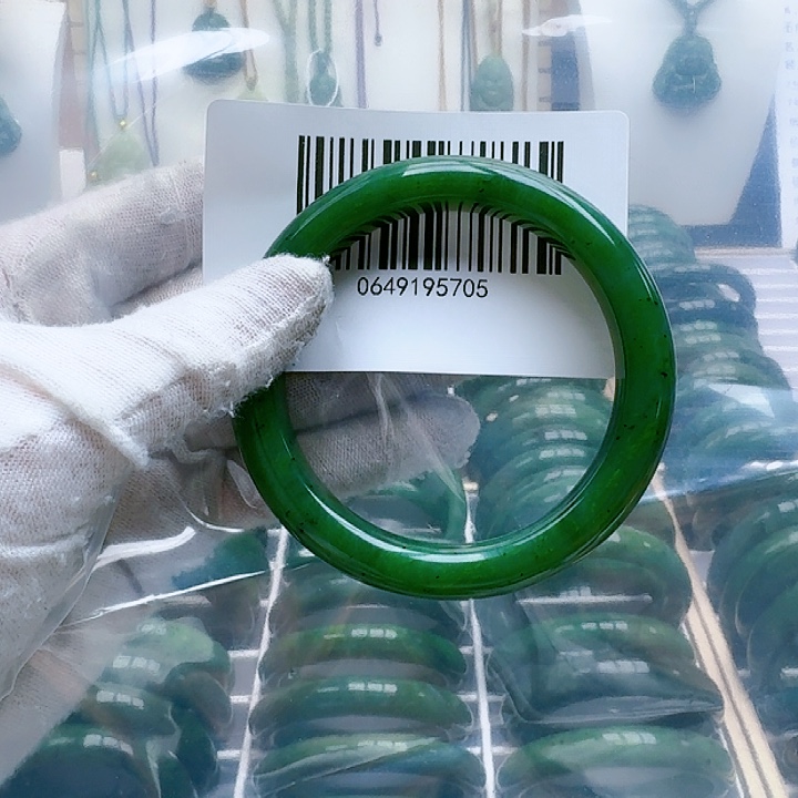 和田玉（碧玉）手镯未镶嵌60