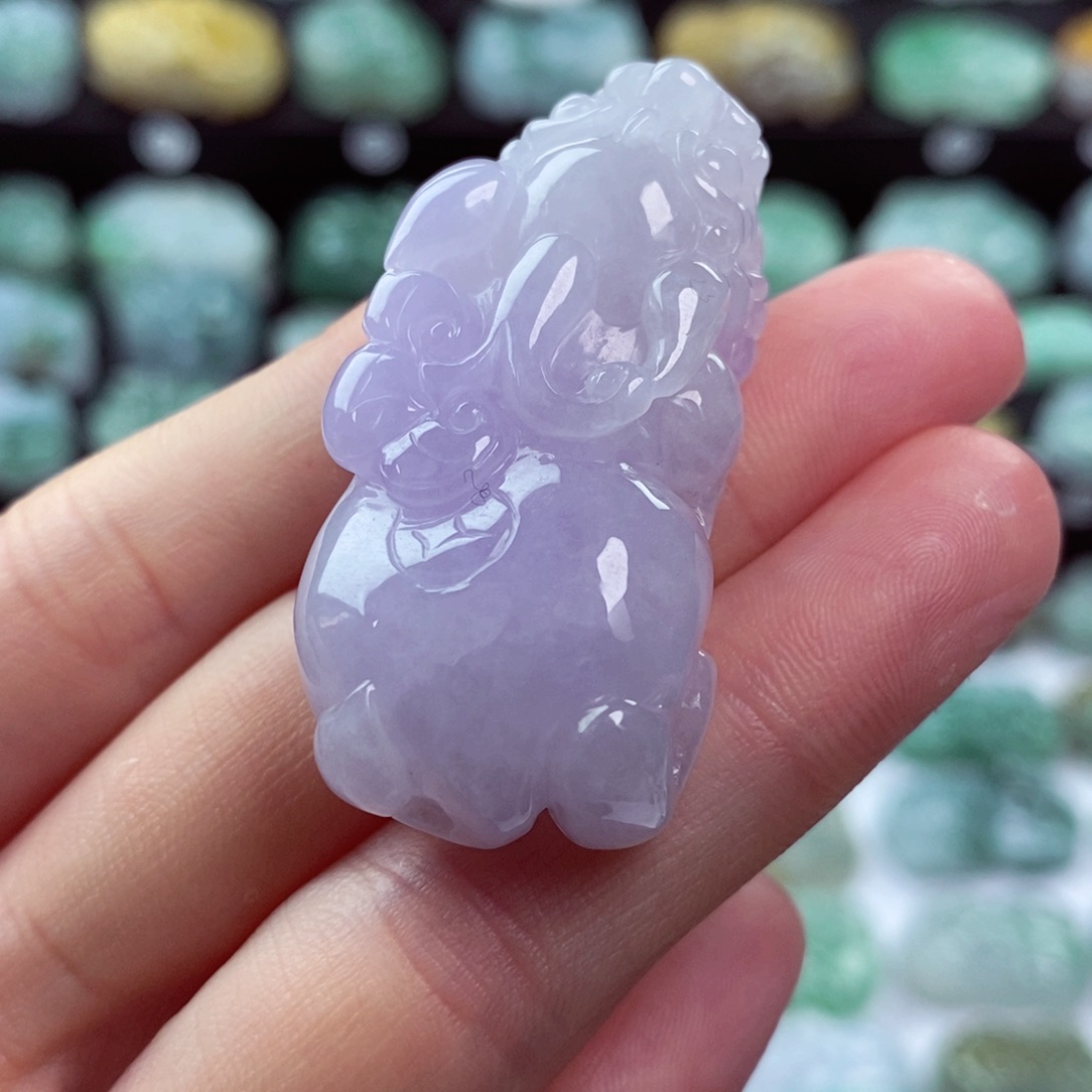 翡翠颈饰未镶嵌天然