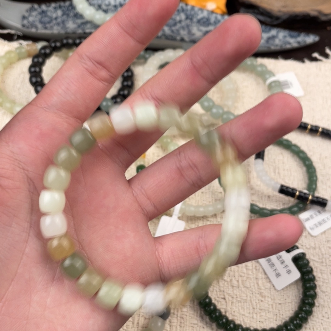 未镶嵌手链和田玉