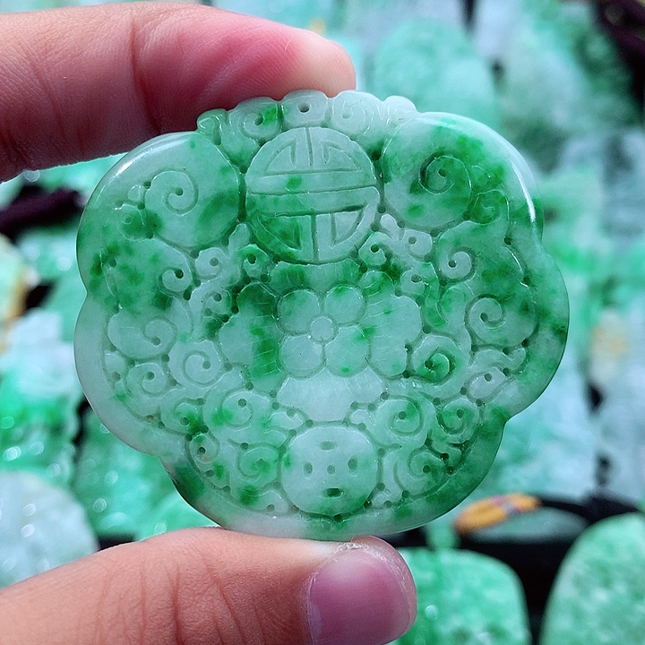 翡翠未镶嵌吊坠(不含链)