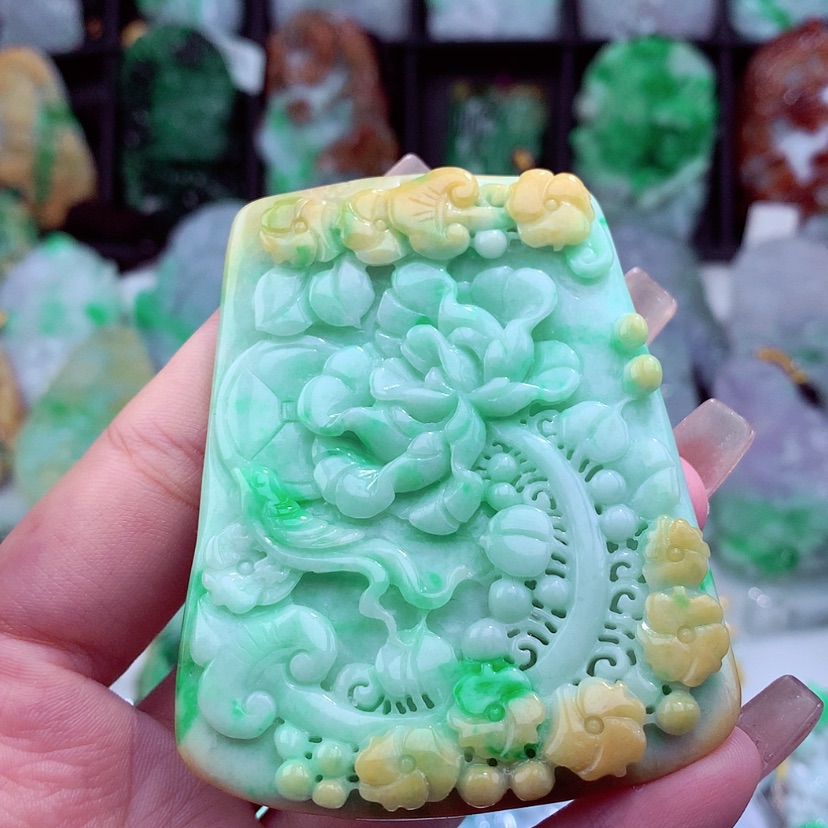 【闪购商品】翡翠颈饰未镶嵌挂件