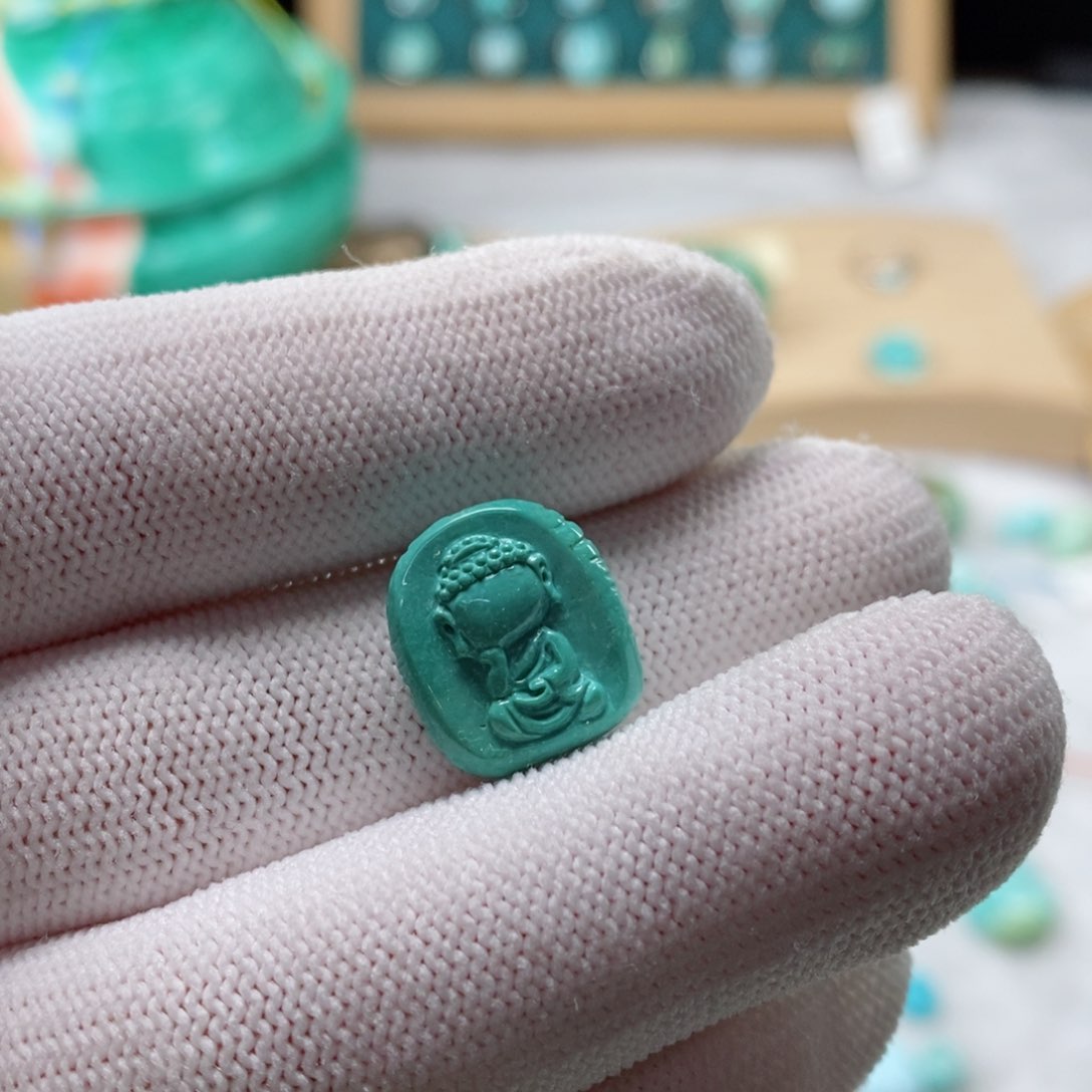 绿松石颈饰未镶嵌