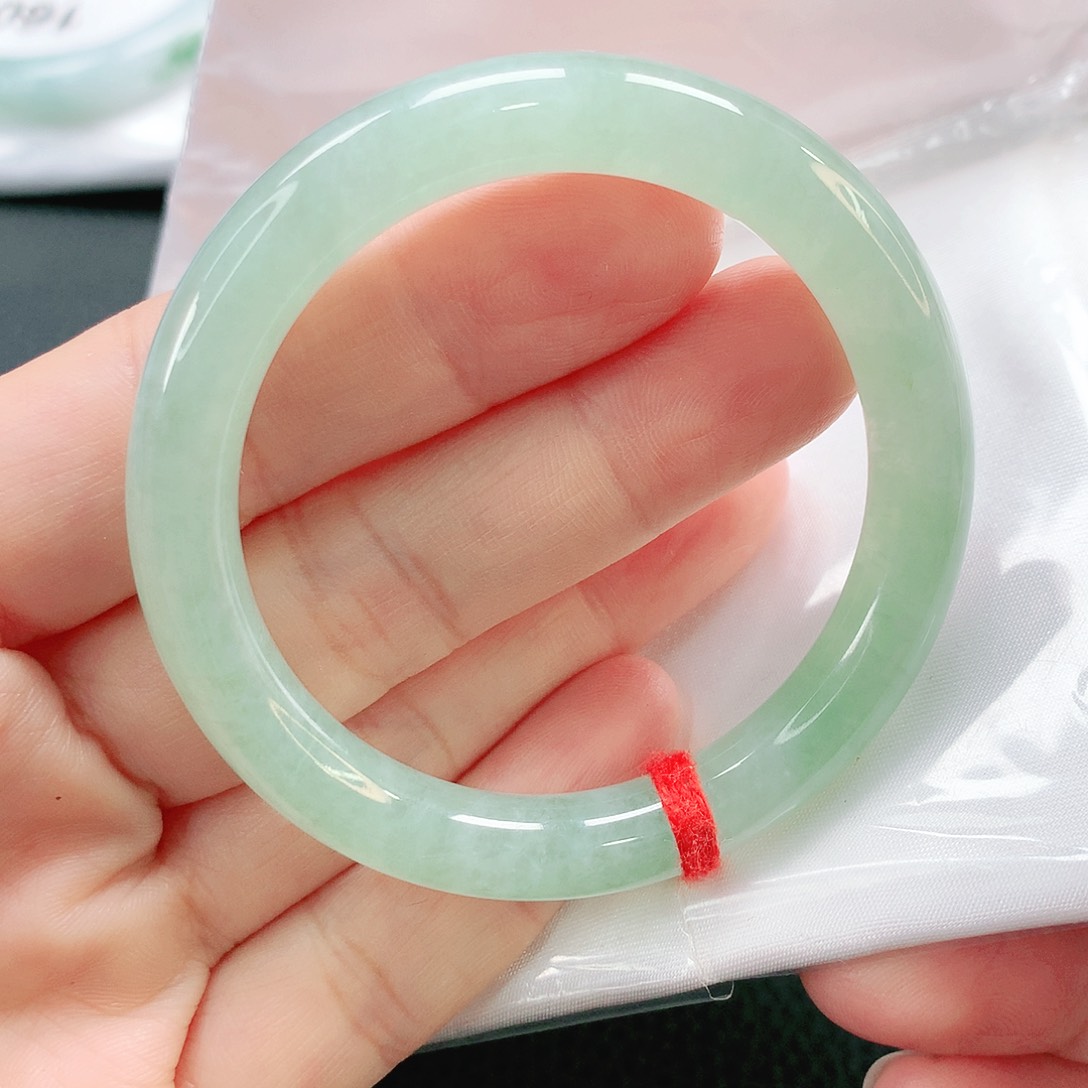 未镶嵌手镯翡翠50圆