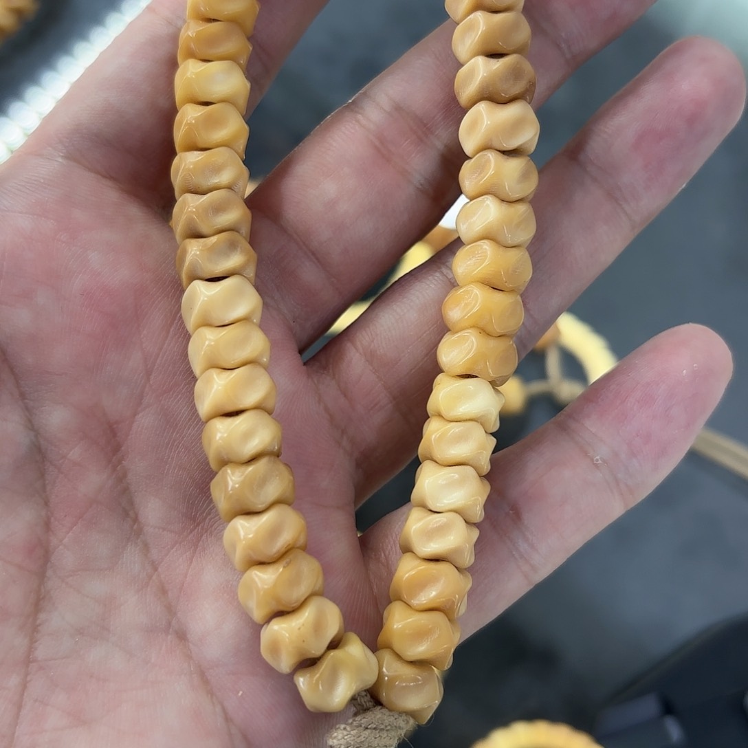 菩提根/象牙果把件Q*龙脊菩提雕刻龙骨