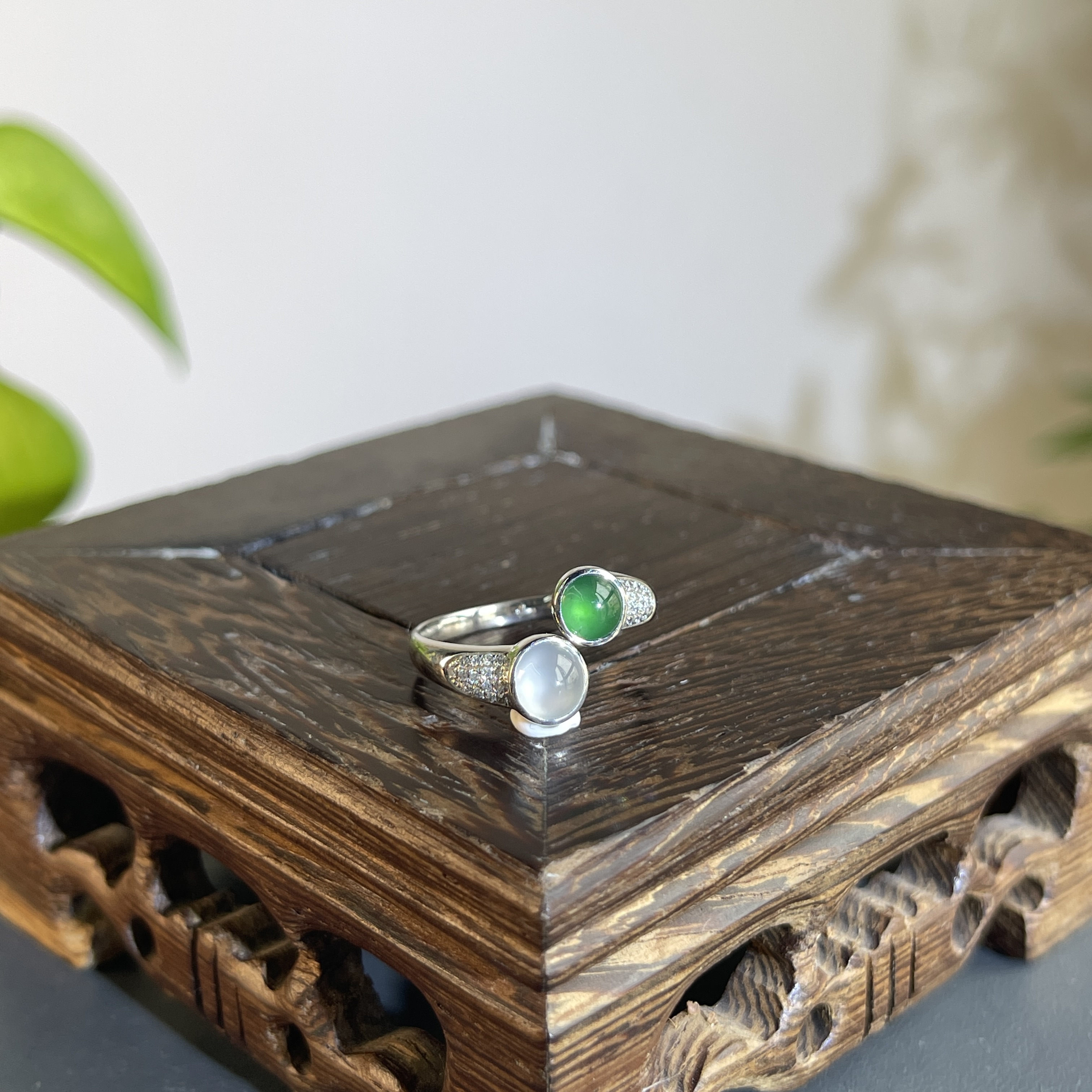 JCB23-121 天然缅甸A货翡翠    18K含钻镶嵌戒指14#