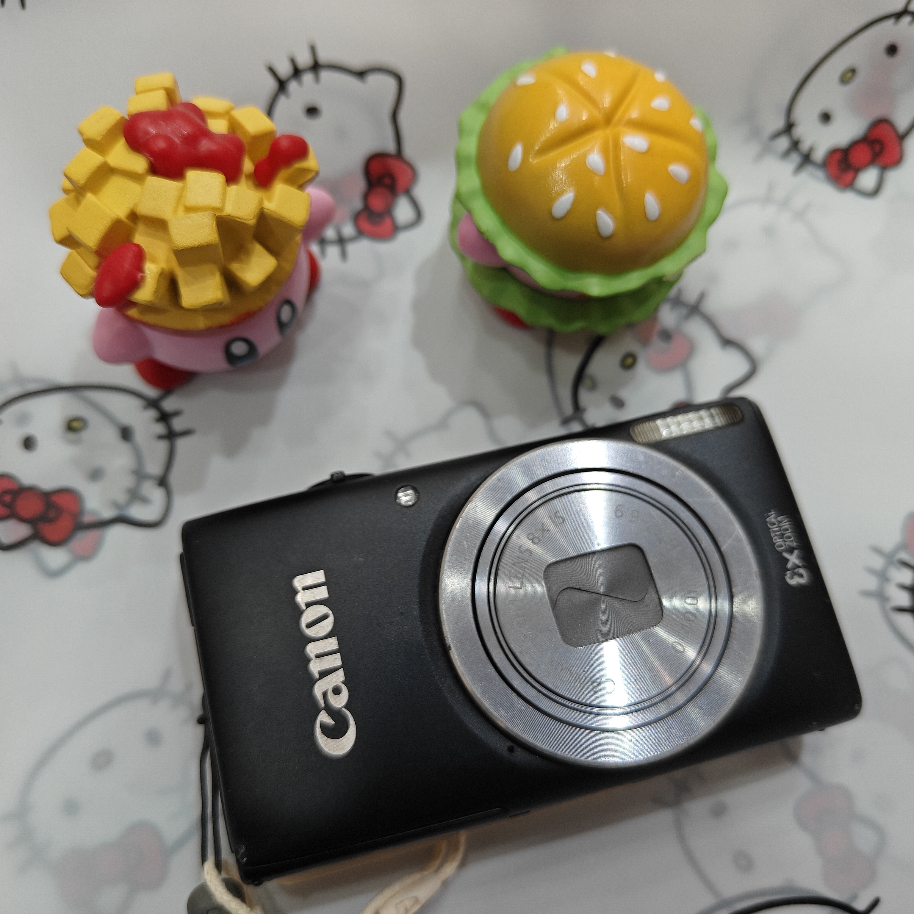 8新  佳能ixus132，出片清晰冷白皮，顶部机身一点点不紧不影响使用