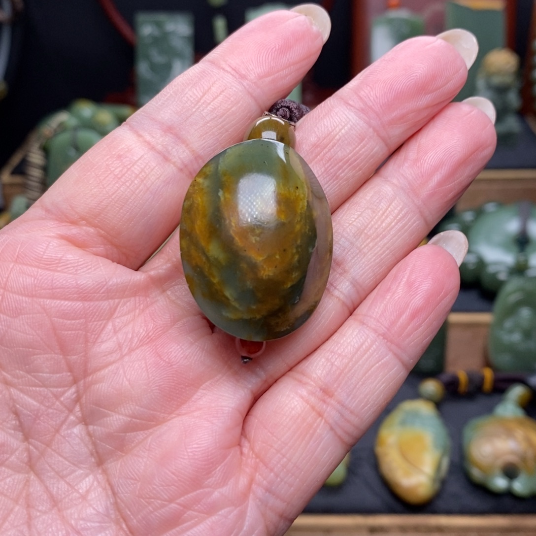 岫岩河磨玉（透闪石质玉）未镶嵌挂件