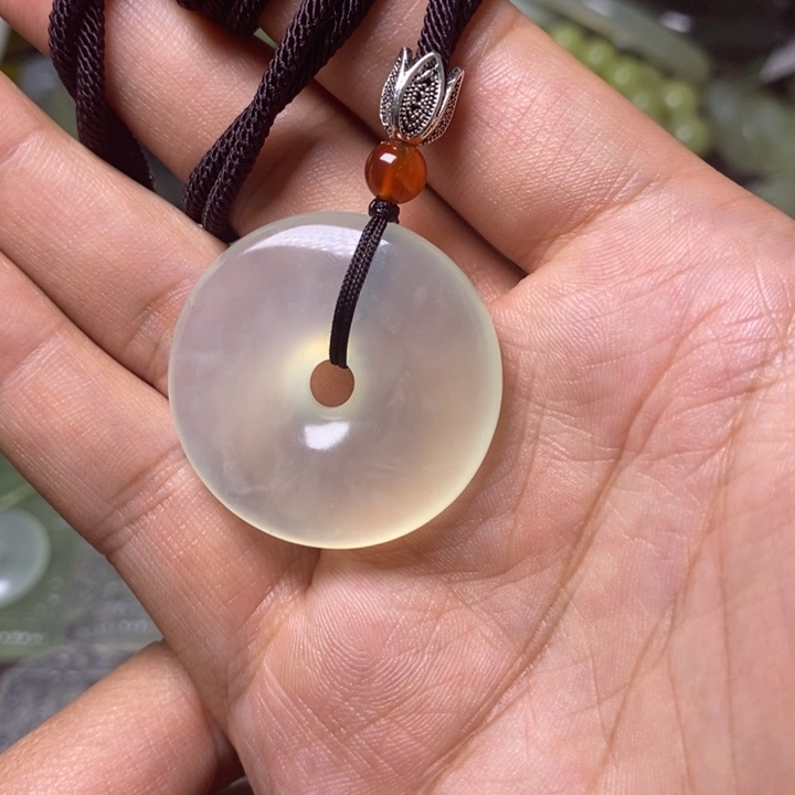 岫玉岫玉颈饰未镶嵌