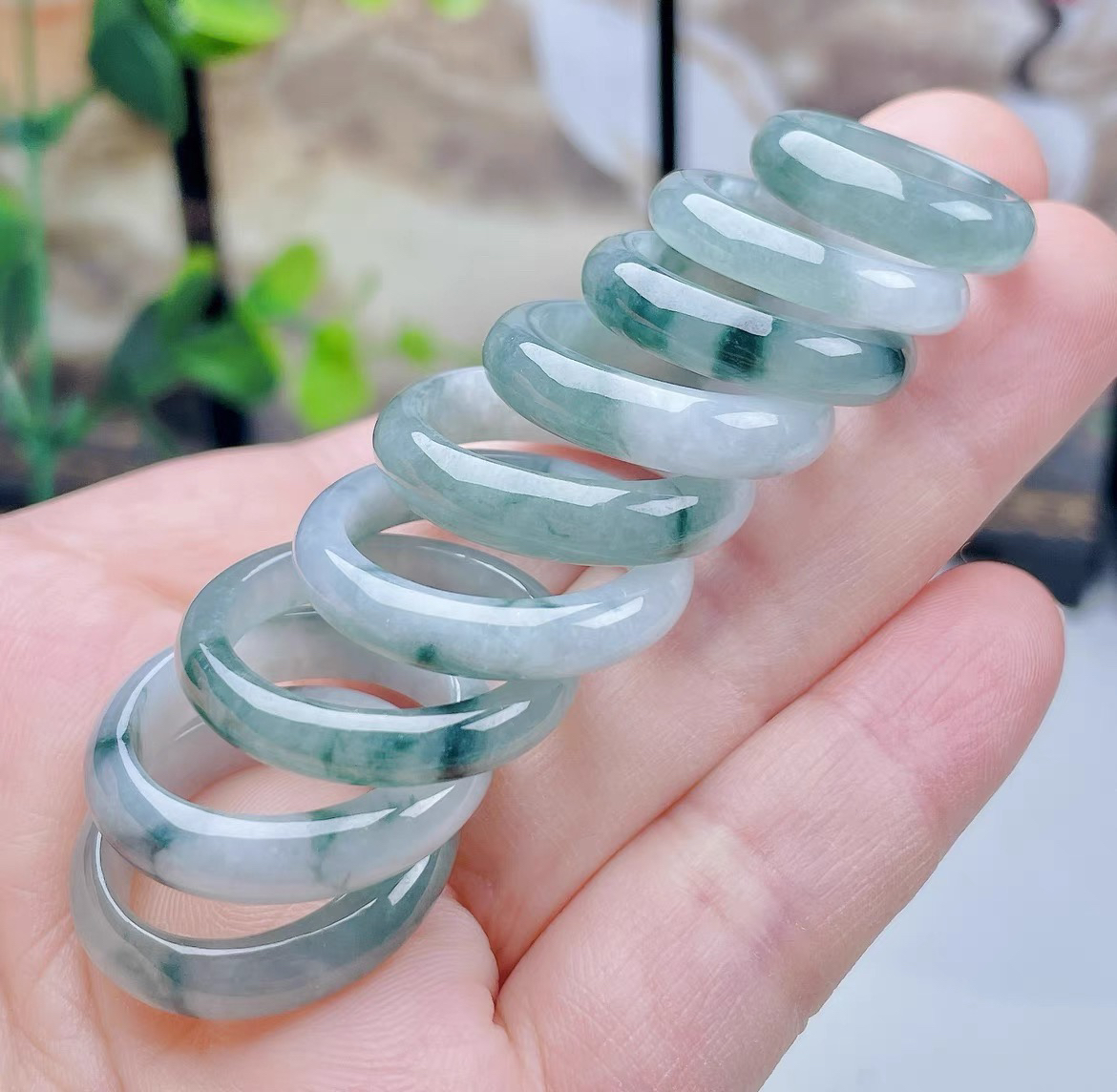 天然翡翠A货翡翠飘花指环情侣款双彩玉戒多样性发其一