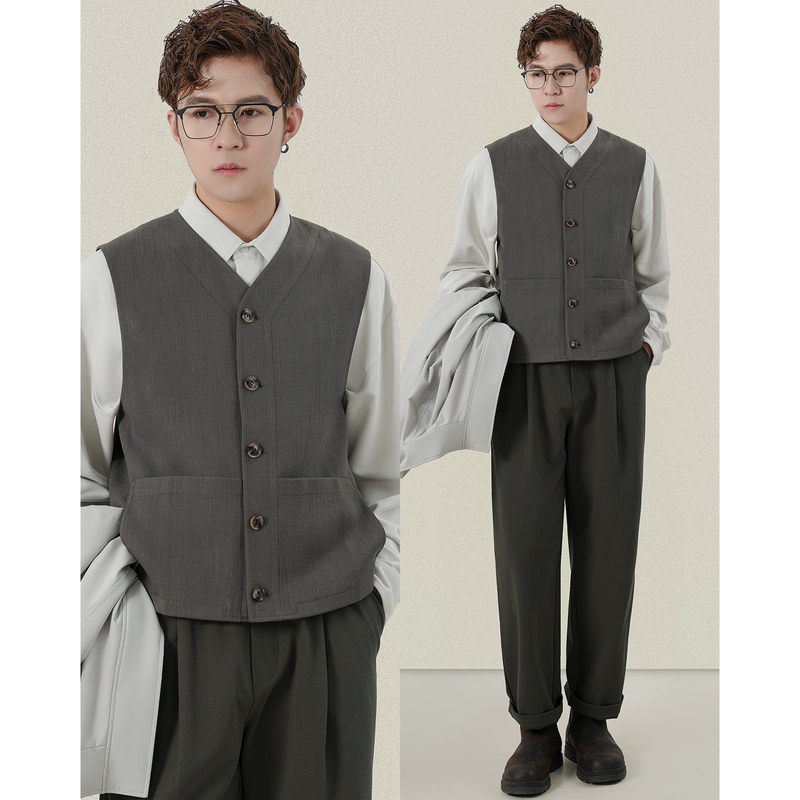 日系复古工装马甲男春秋季潮流百搭坎肩背心无袖休闲简约马夹外套