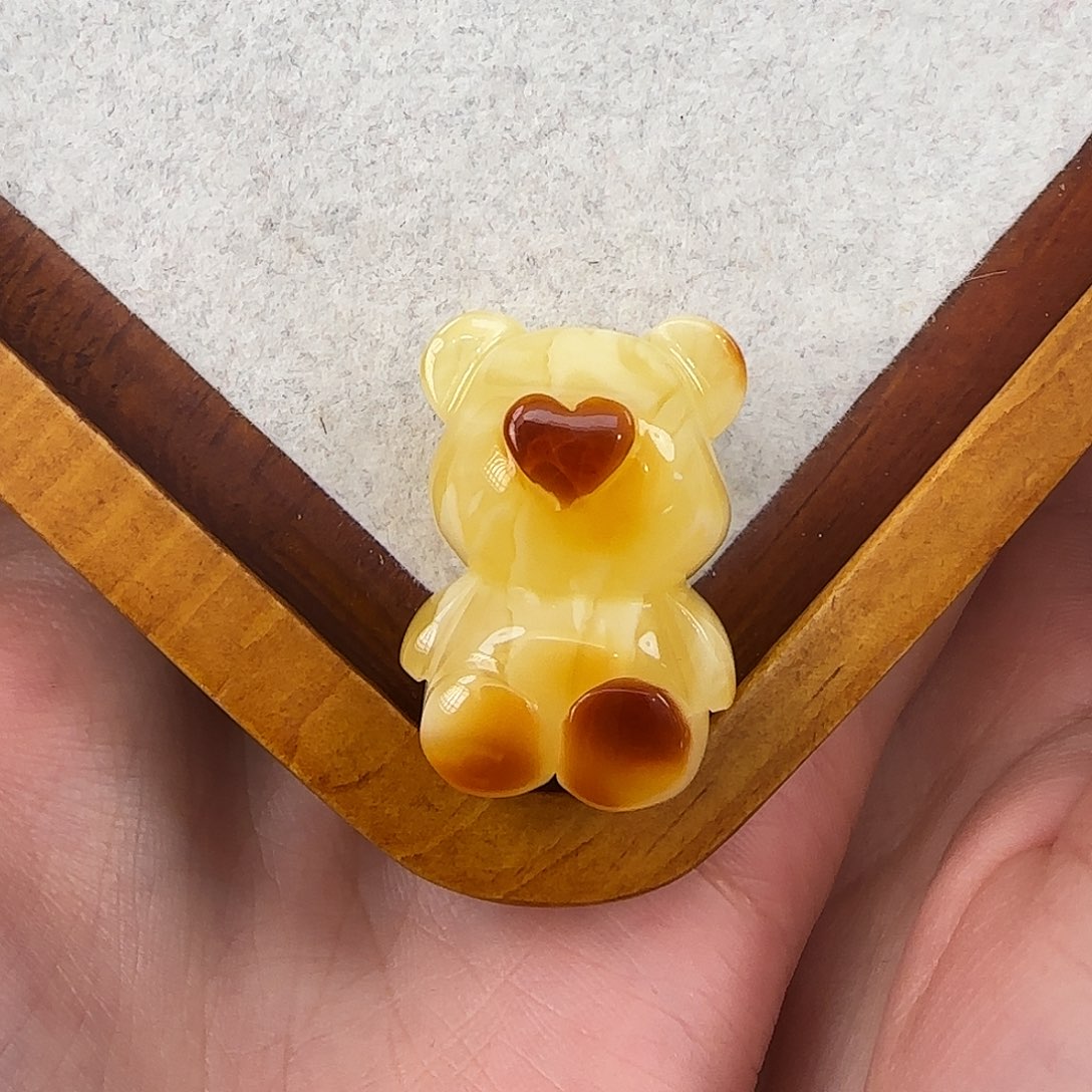 琥珀珠宝奇石未镶嵌雲*儿