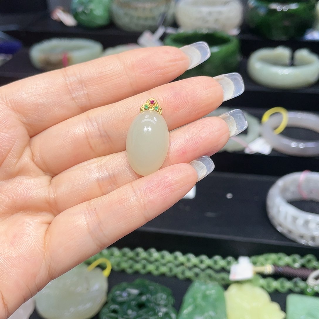 【闪购商品】和田玉挂件64圈口银S925镶嵌