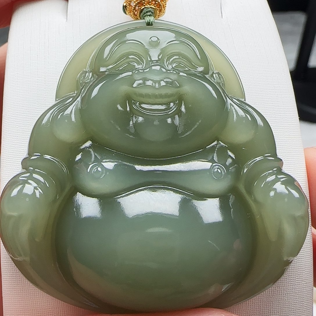 和田玉颈饰足金镶嵌