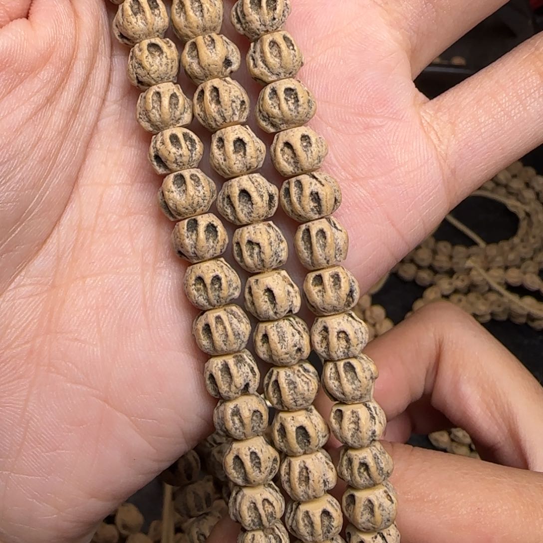 柏香籽/百香籽吊坠十**在